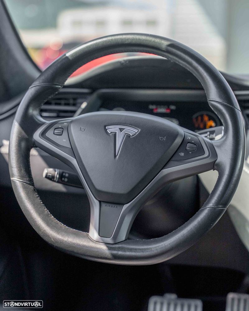 Tesla Model S P100D — fotografia 21