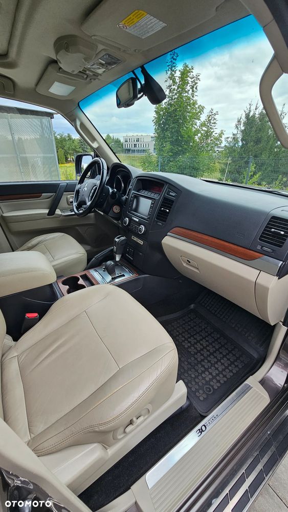 Mitsubishi Pajero 3.2 DID Dakar - 12