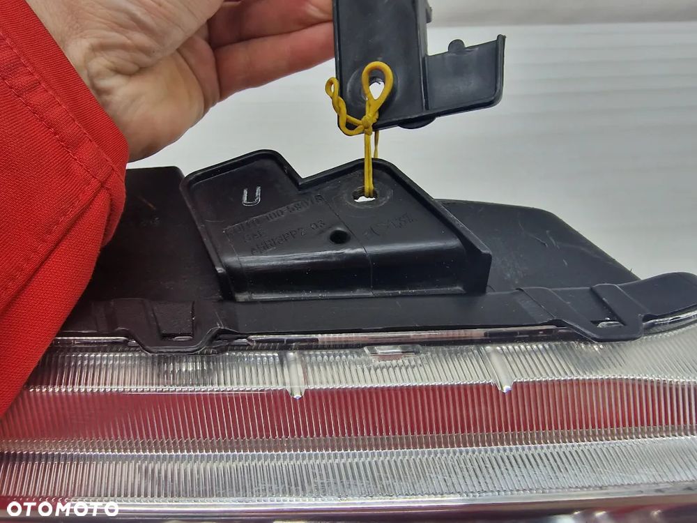 SUZUKI GRAND VITARA II 06- USA PRAWA LAMPA PRZEDNIA PRZÓD , NR KOITO 100-59079 , NR AUKCJI LL457 - 6