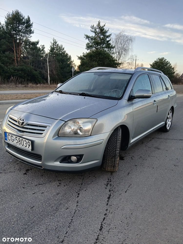 Toyota Avensis 2.0 D-4D Travel - 2