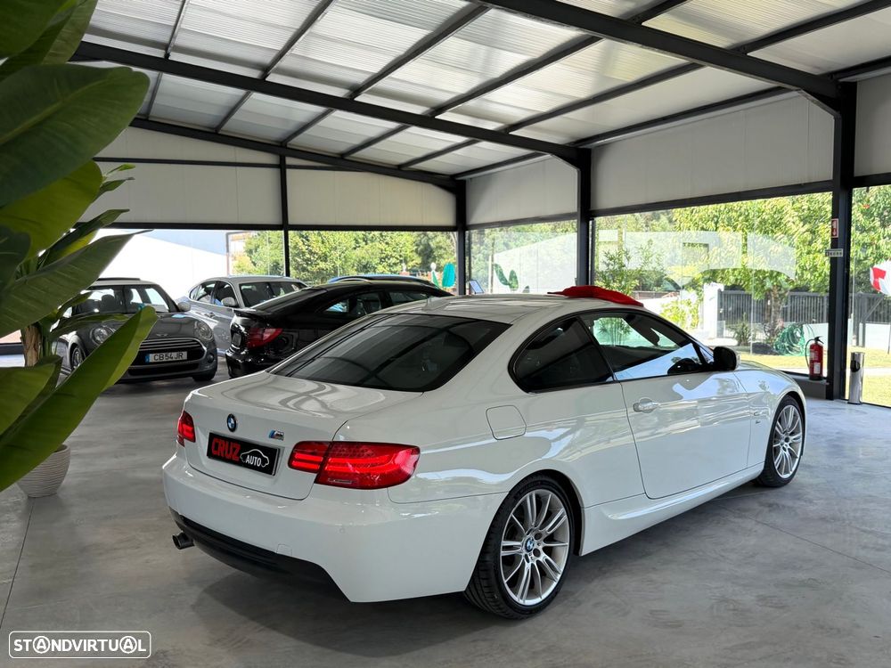 BMW 320 d Coupe Edição M — fotografia 7