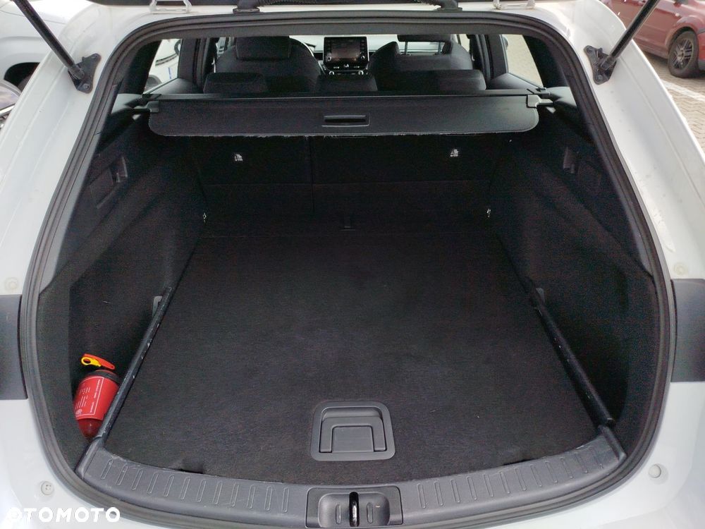Toyota Corolla - 16