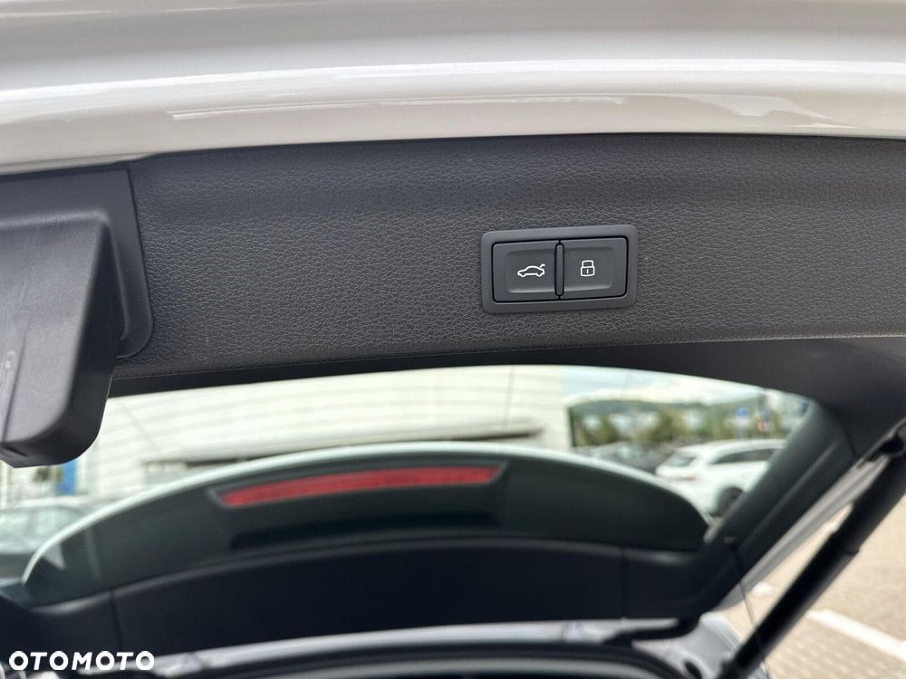 Audi Q3 35 TFSI S tronic - 17