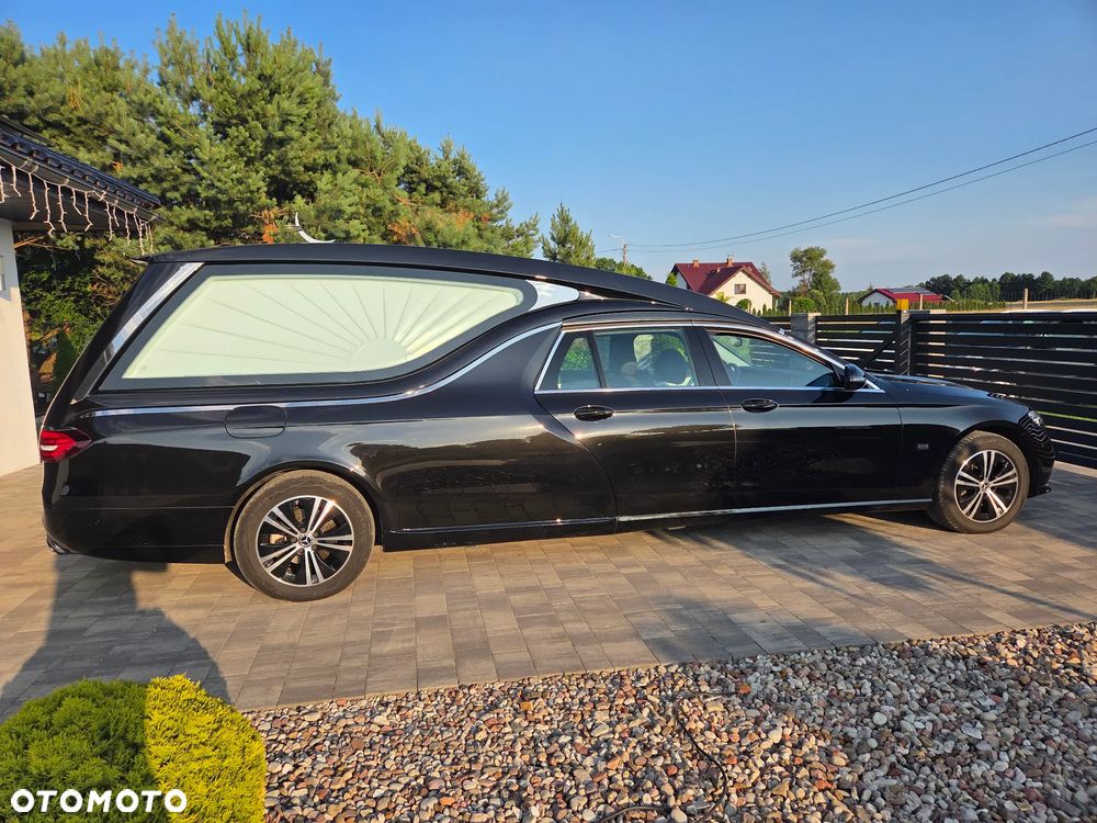 Mercedes-Benz Klasa E 220 d 4-Matic Avantgarde - 4