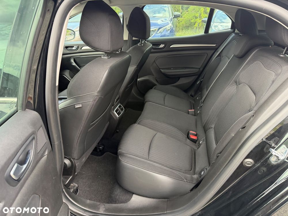 Renault Megane TCe 115 GPF LIMITED - 27