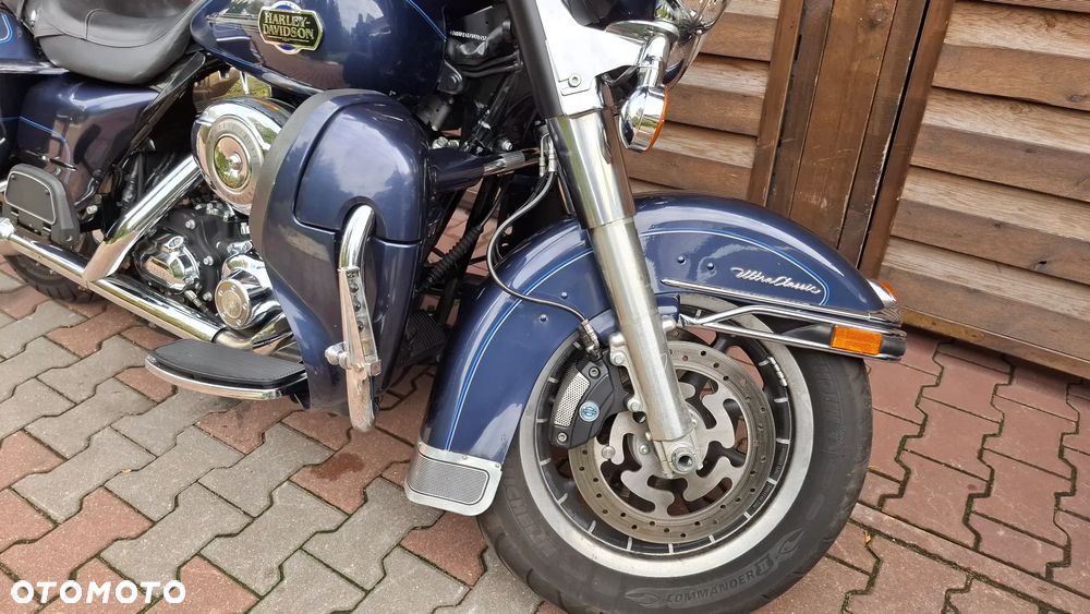 Harley-Davidson Touring Electra Glide - 21