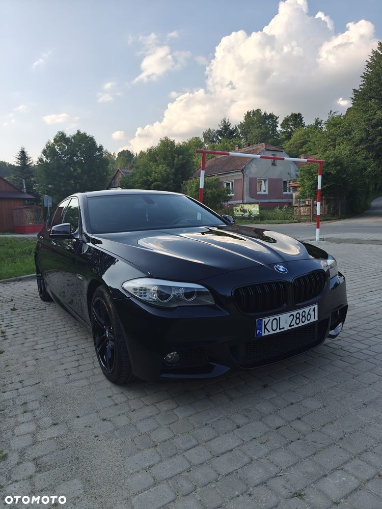 BMW Seria 5 525d - 17