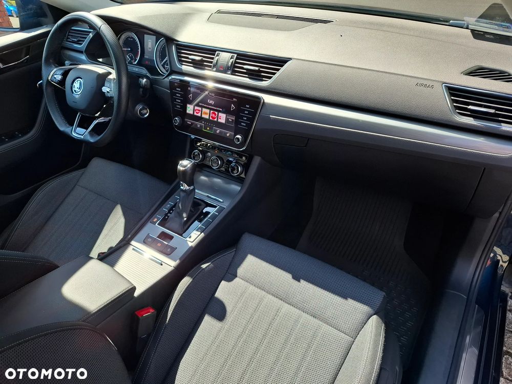 Skoda Superb 2.0 TDI SCR Style DSG - 23