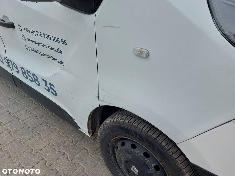 Renault TRAFIC - 19