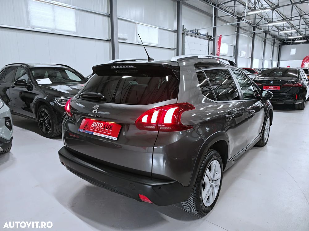 Peugeot 2008 PureTech 130 Stop&Start EAT6 Signature - 5