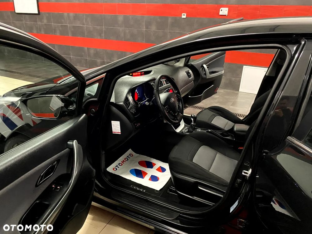 Kia Ceed 1.6 GDI Platinum Edition - 14