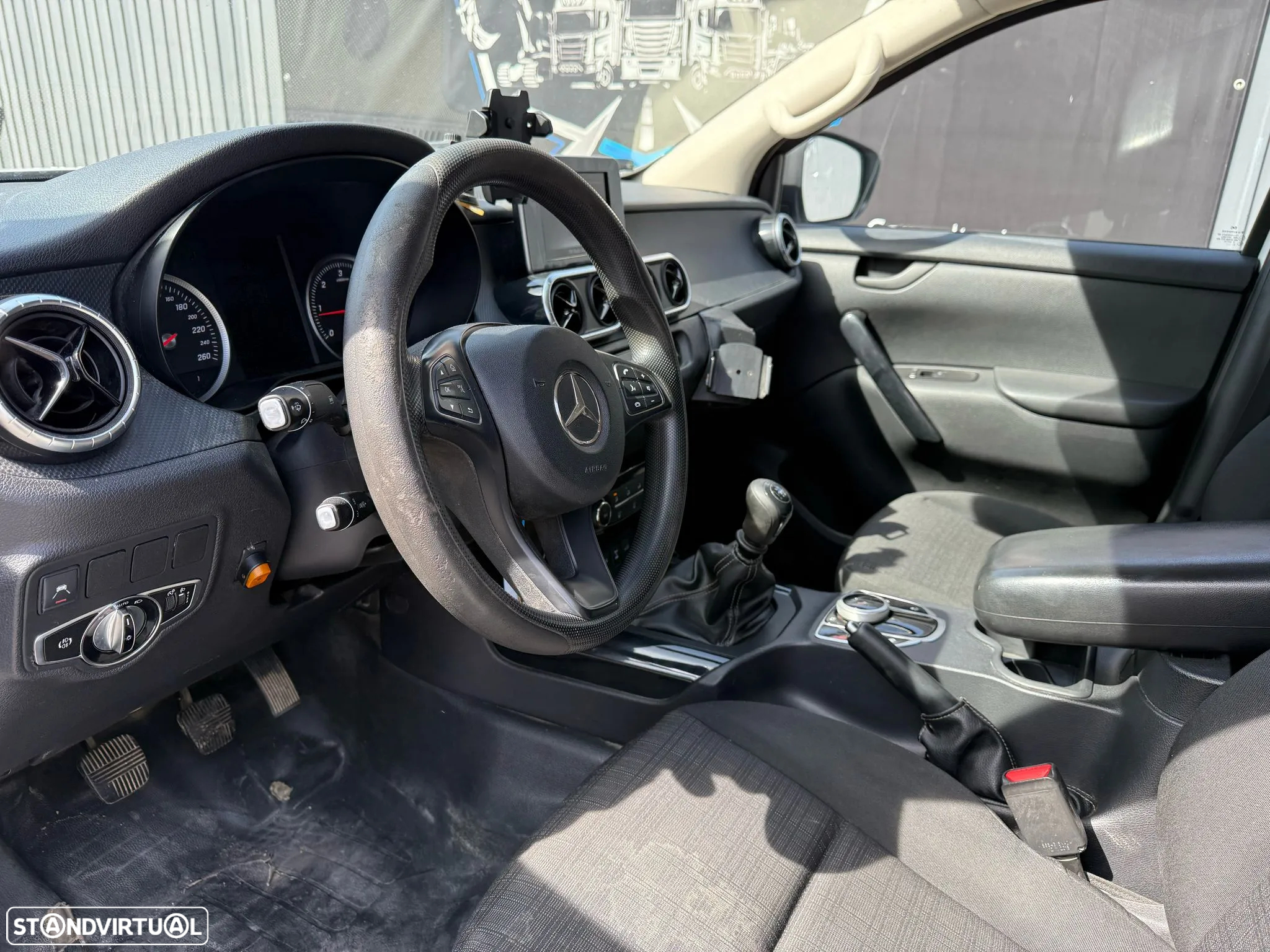 Mercedes-Benz X 220 d 4MATIC PROGRESSIVE - 14