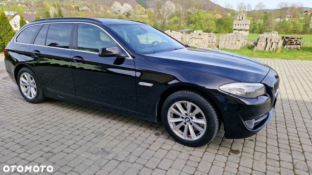BMW Seria 5 525d Sport-Aut - 3