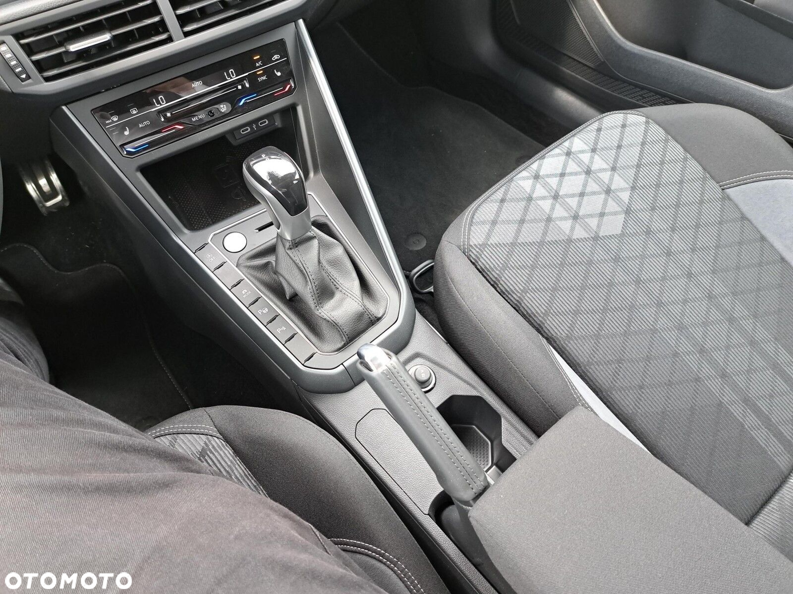 Volkswagen Taigo 1.5 TSI ACT R-Line Plus DSG - 12