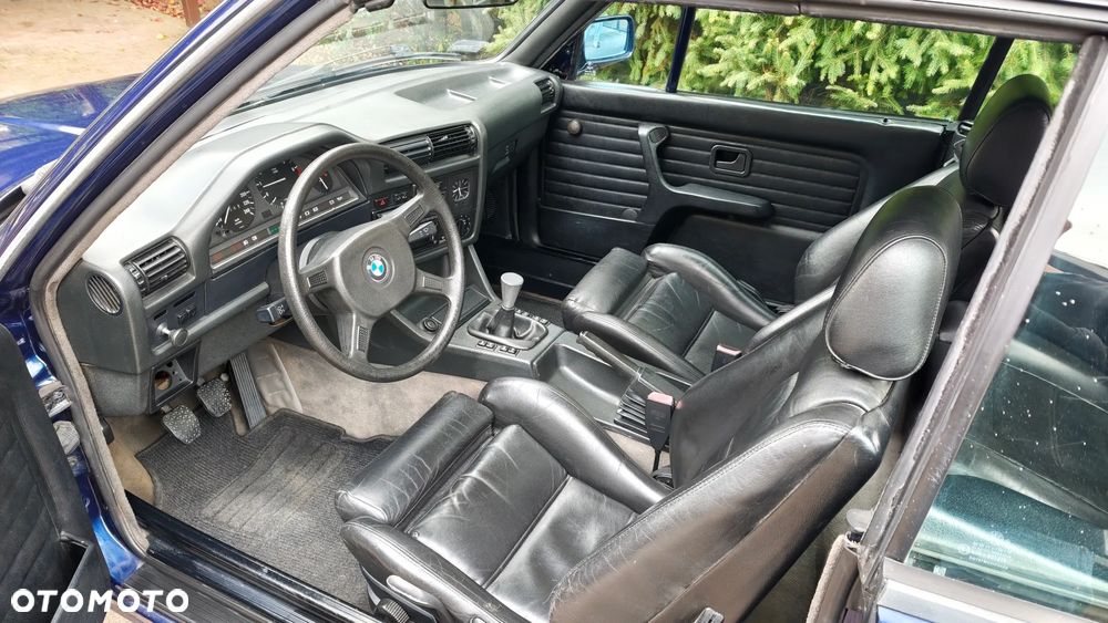 BMW Seria 3 318i - 10