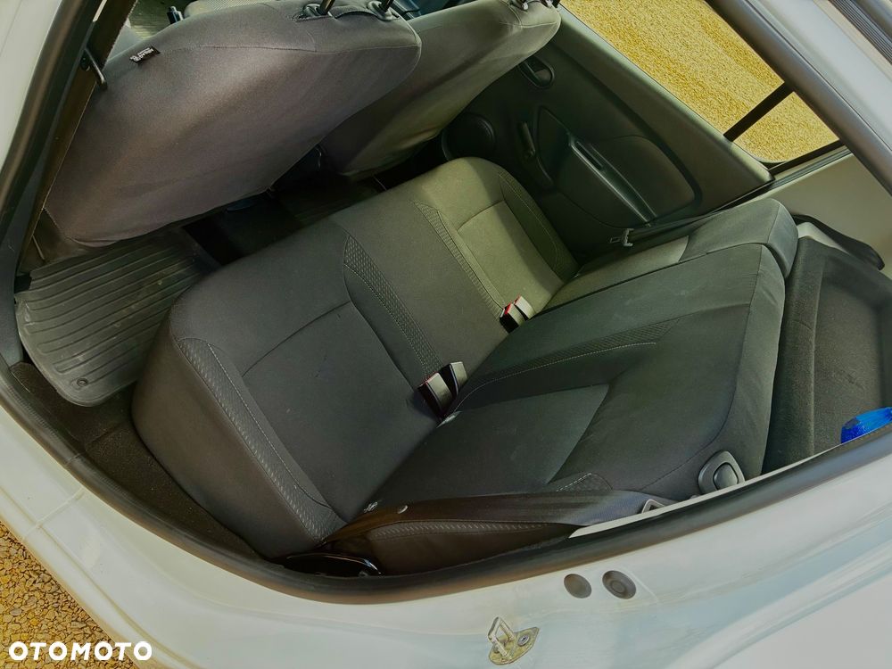 Dacia Sandero SCe 75 Essential - 24