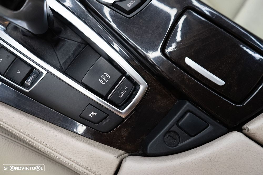 BMW 520 d Pack M Auto - 29