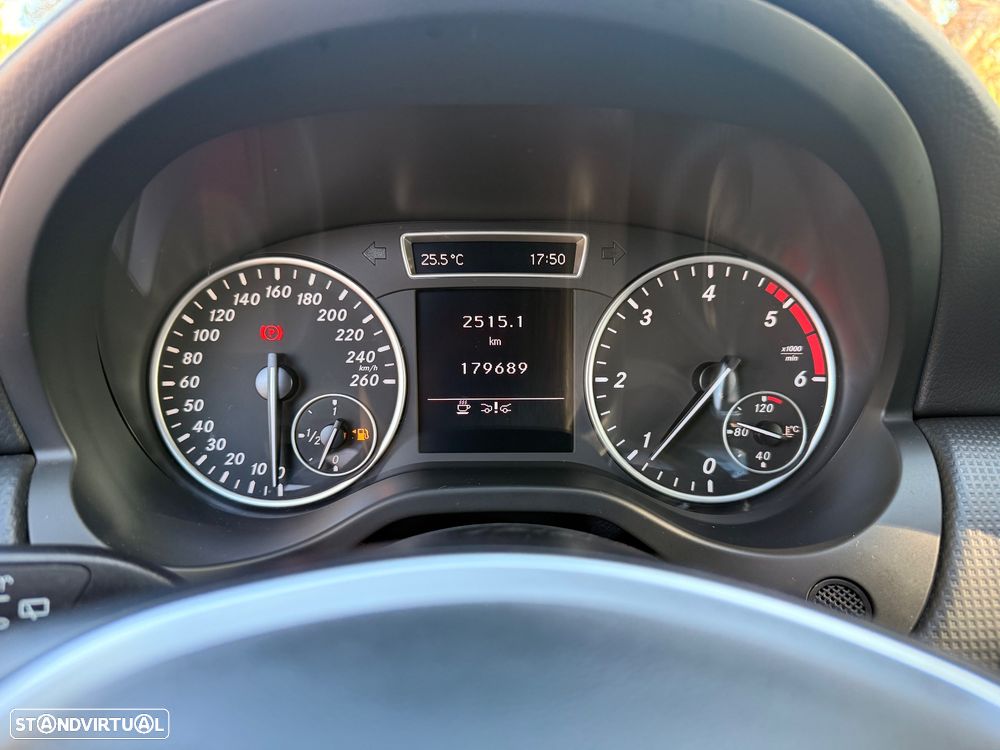 Mercedes-Benz A 180 - 12