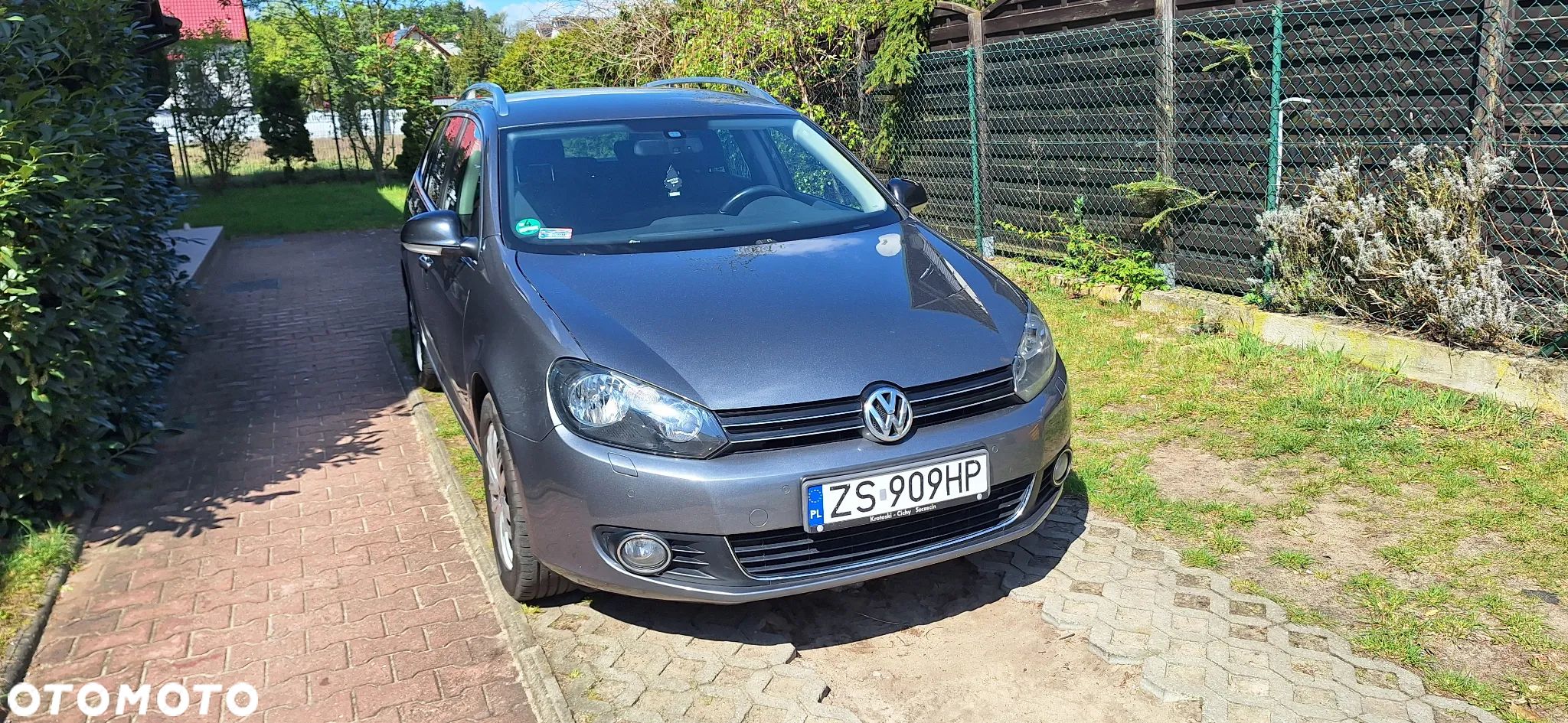 Volkswagen Golf 1.6 TDI DPF Style - 1