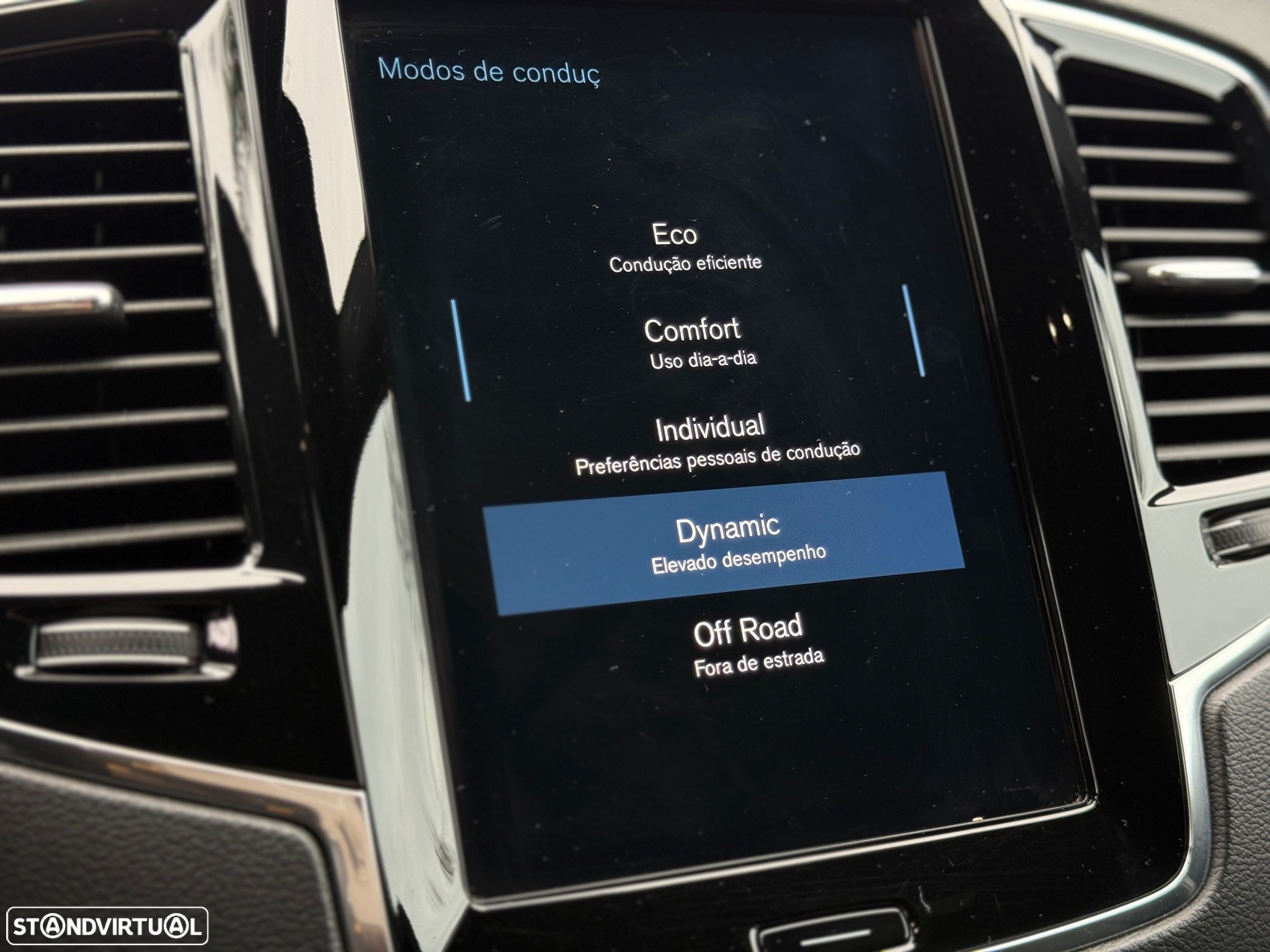 Volvo XC 90 2.0 B5 R-Design AWD - 32