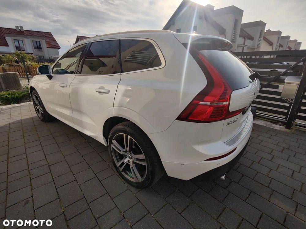 Volvo XC 60 T5 AWD Momentum - 3