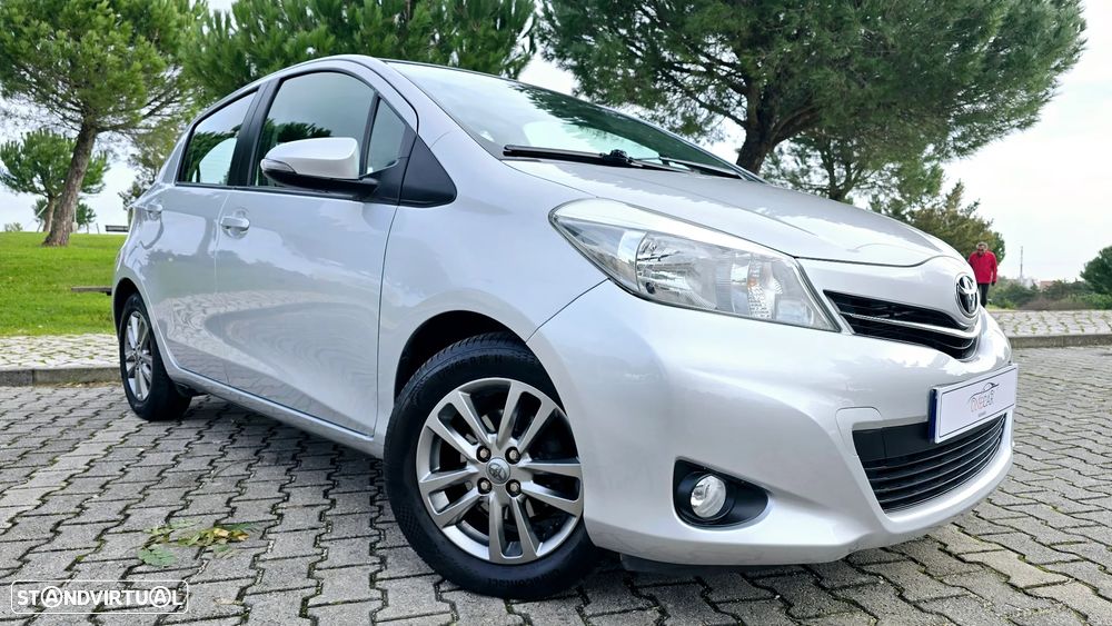Toyota Yaris 1.33 VVT-i Comfort+P.Style - 12