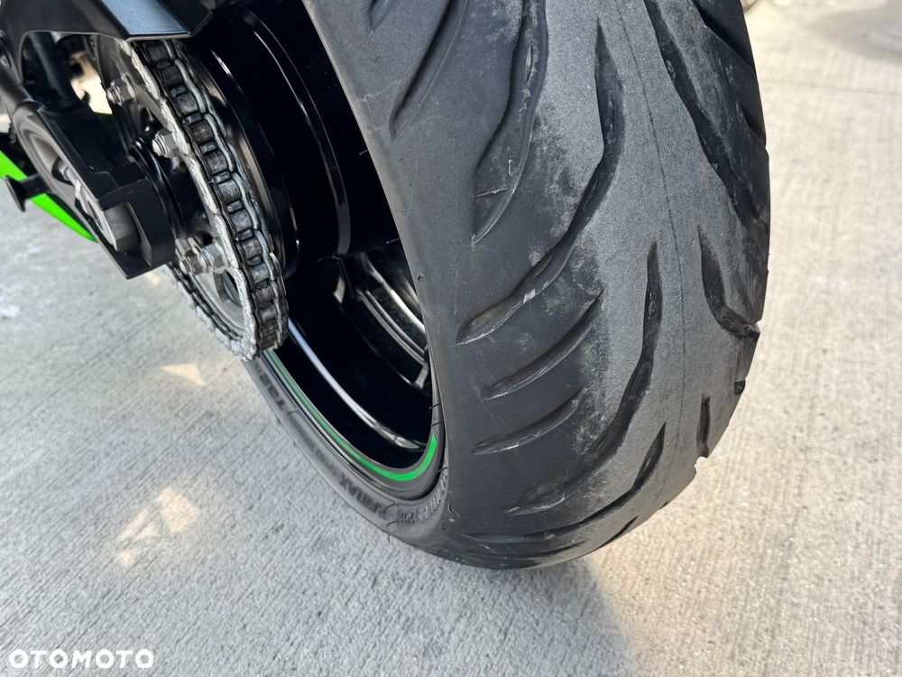 Kawasaki ZZR - 38