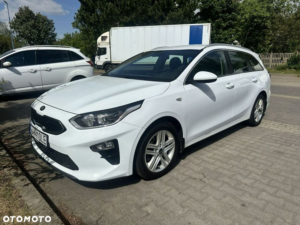 Kia Ceed - 9