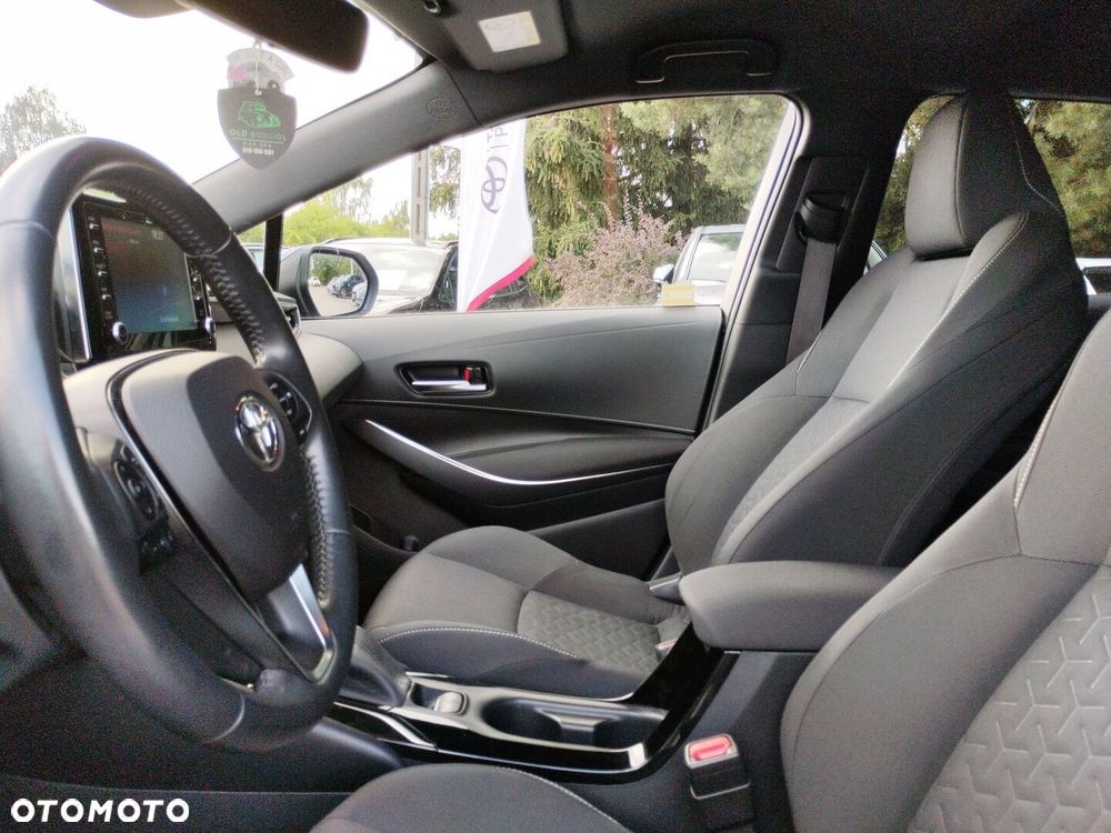 Toyota Corolla 1.8 Hybrid Comfort - 12