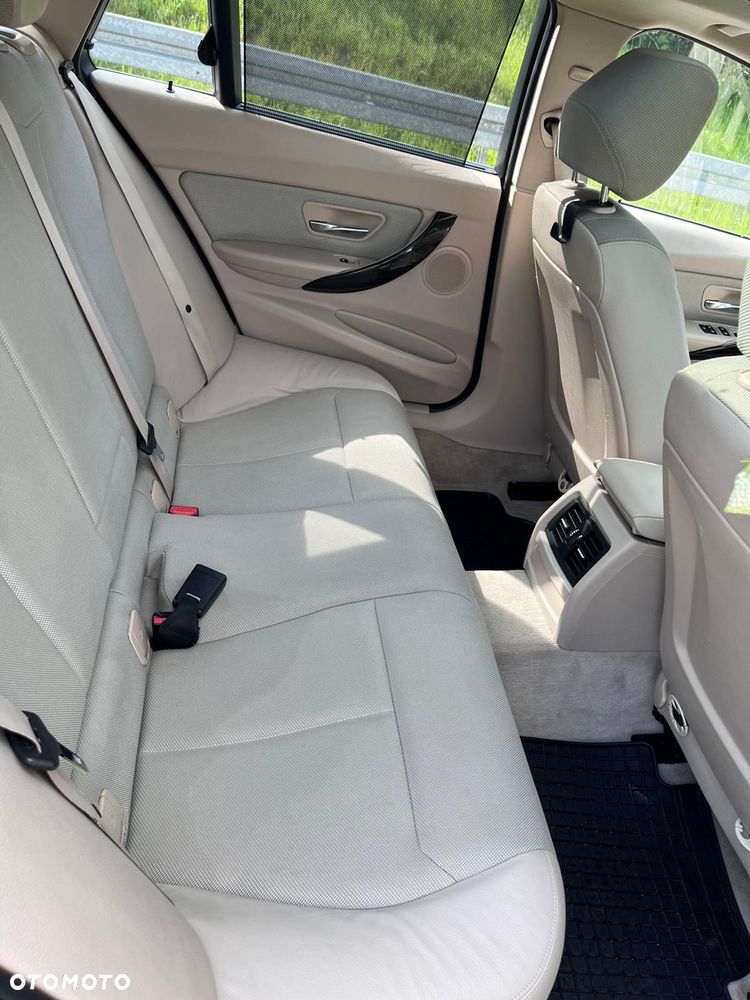 BMW Seria 3 - 8