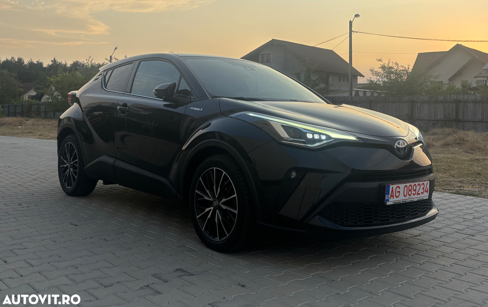 Toyota C-HR 2.0 Hybrid Lounge - 13