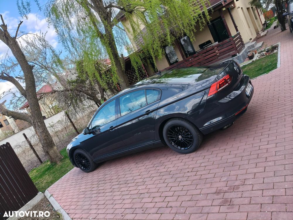 Volkswagen Passat 2.0 TDI Comfortline - 13