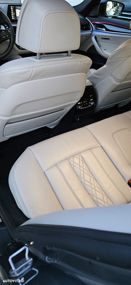BMW Seria 5 540i xDrive Aut. - 11