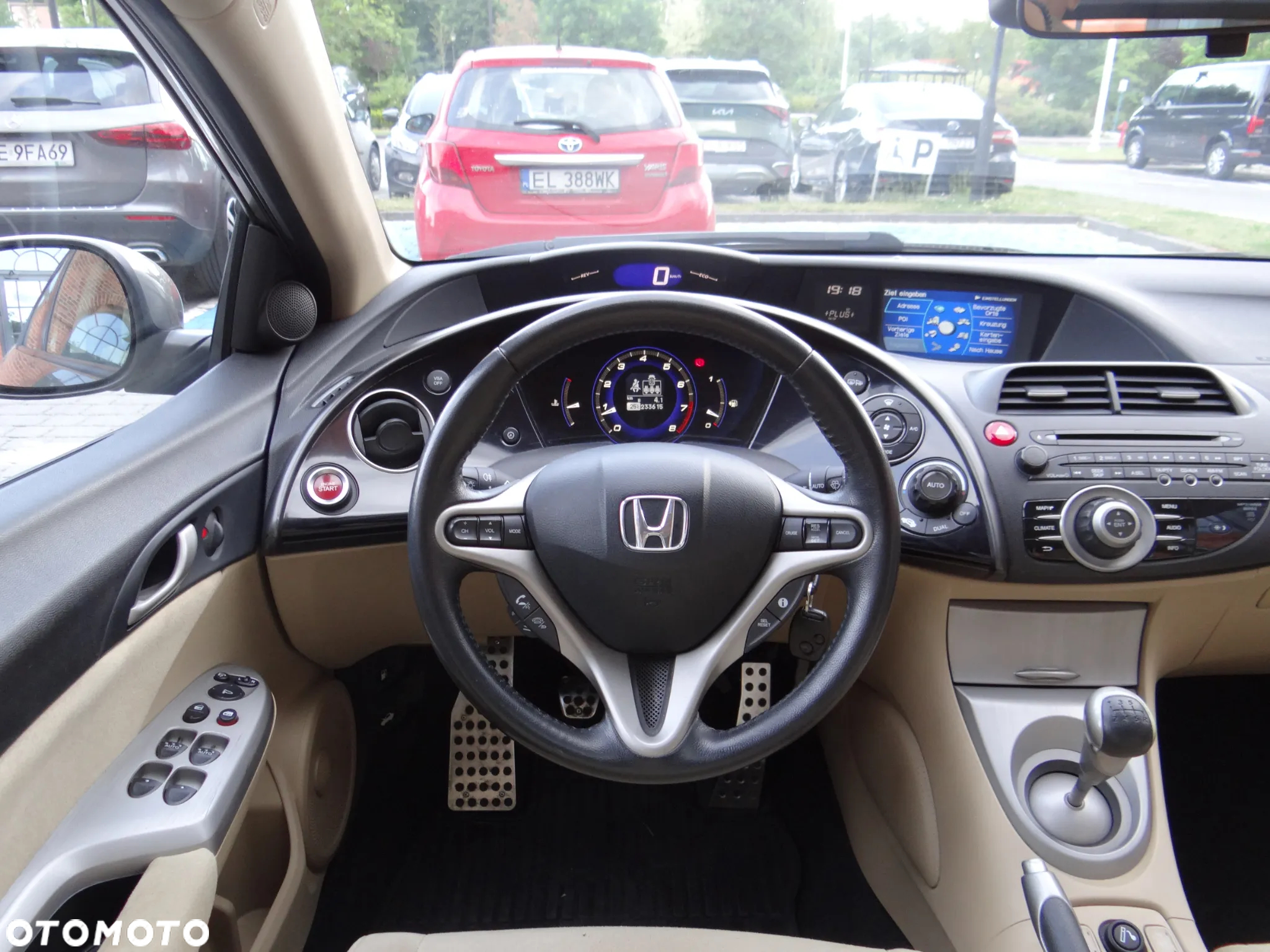Honda Civic 1.8 Executive - 25