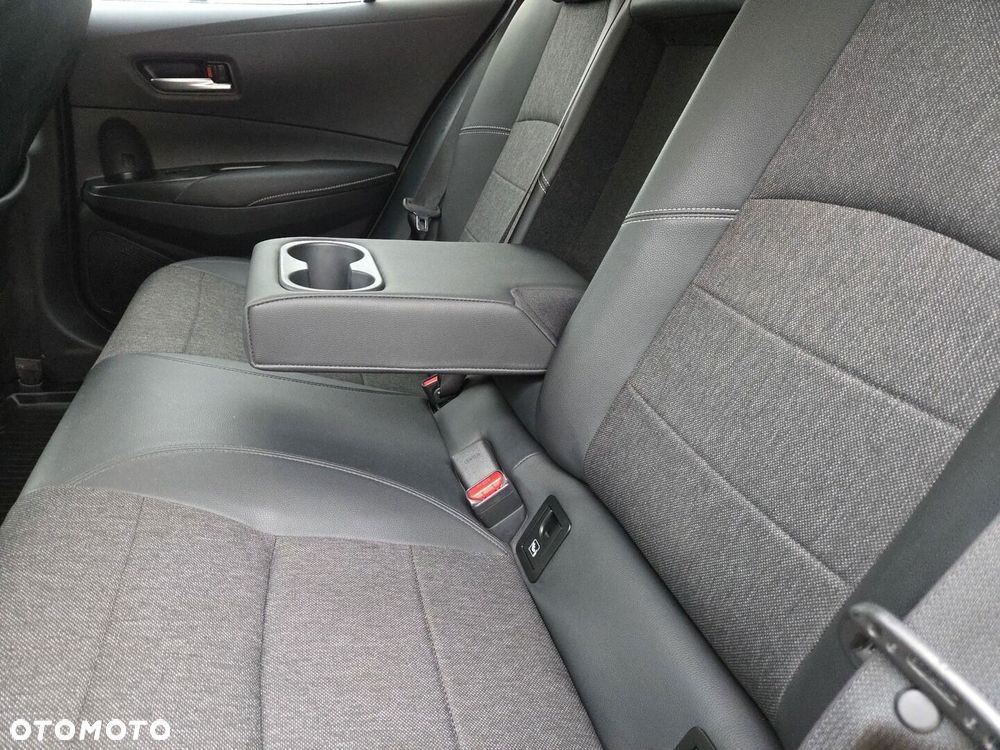 Toyota Corolla - 15