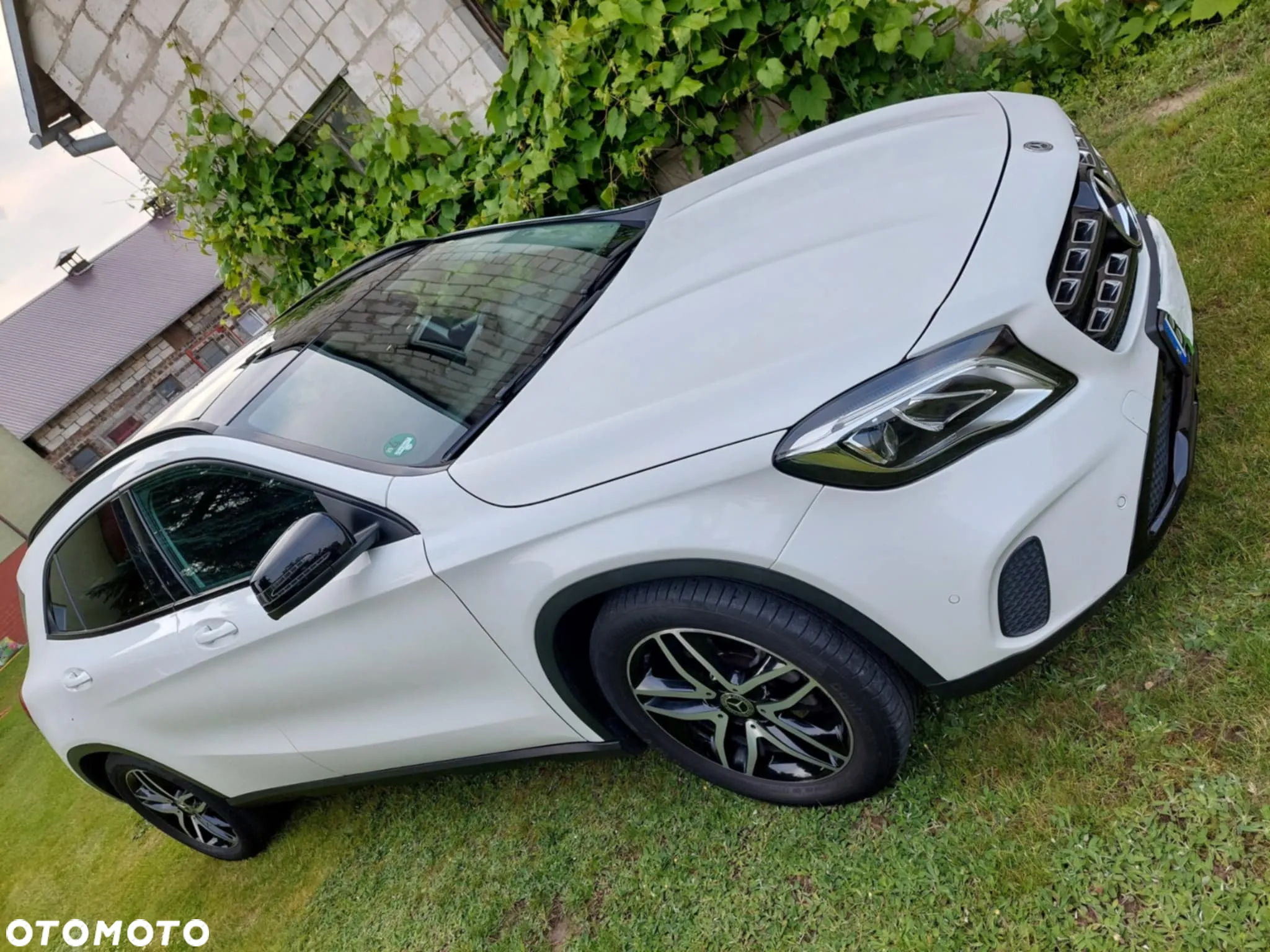 Mercedes-Benz GLA 180 - 7