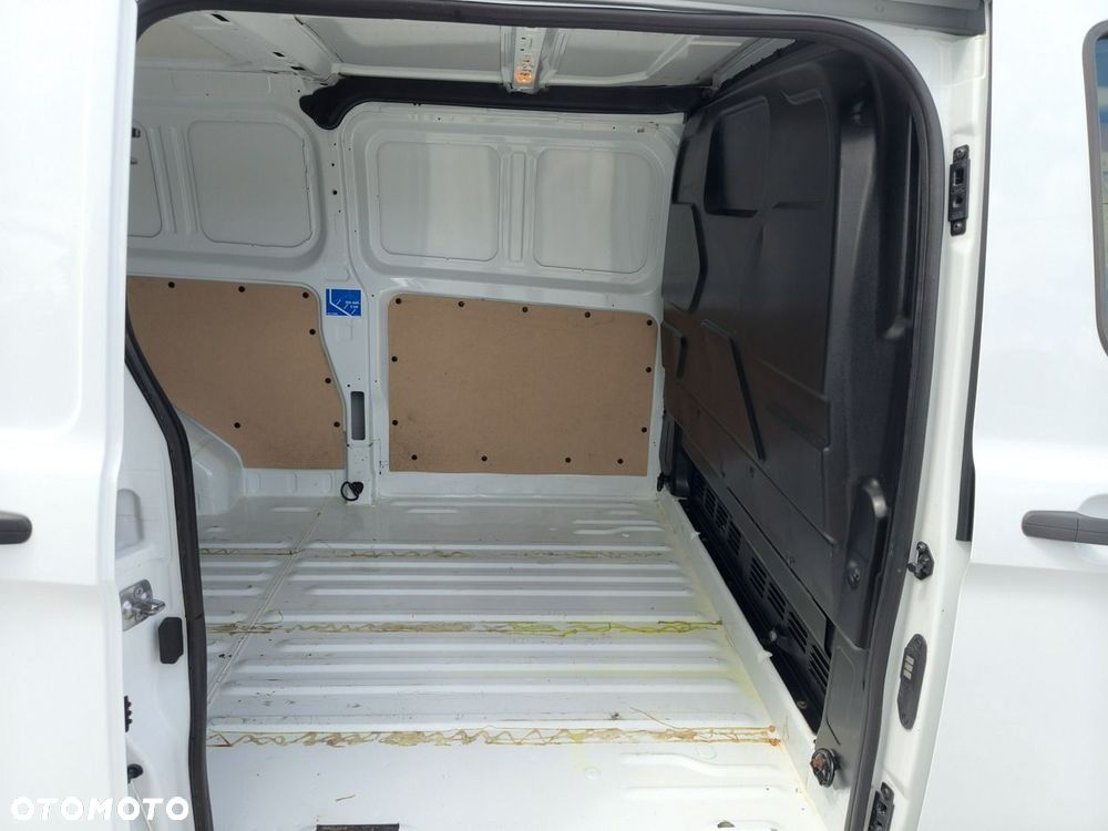 Ford Transit Custom - 13
