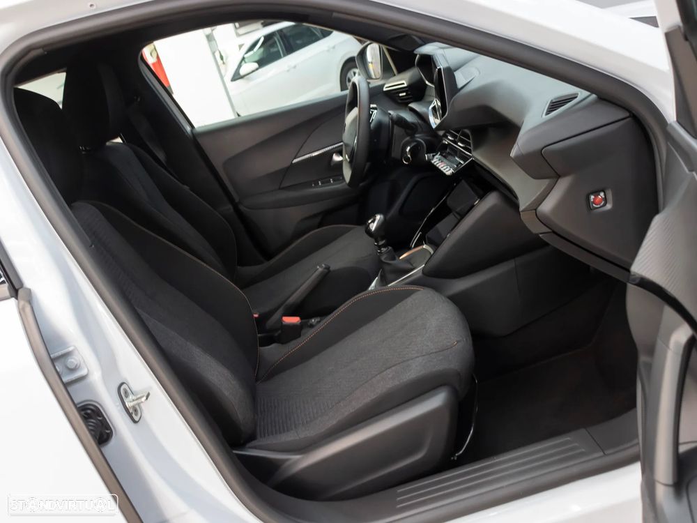 Peugeot 2008 1.2 PureTech Style - 13