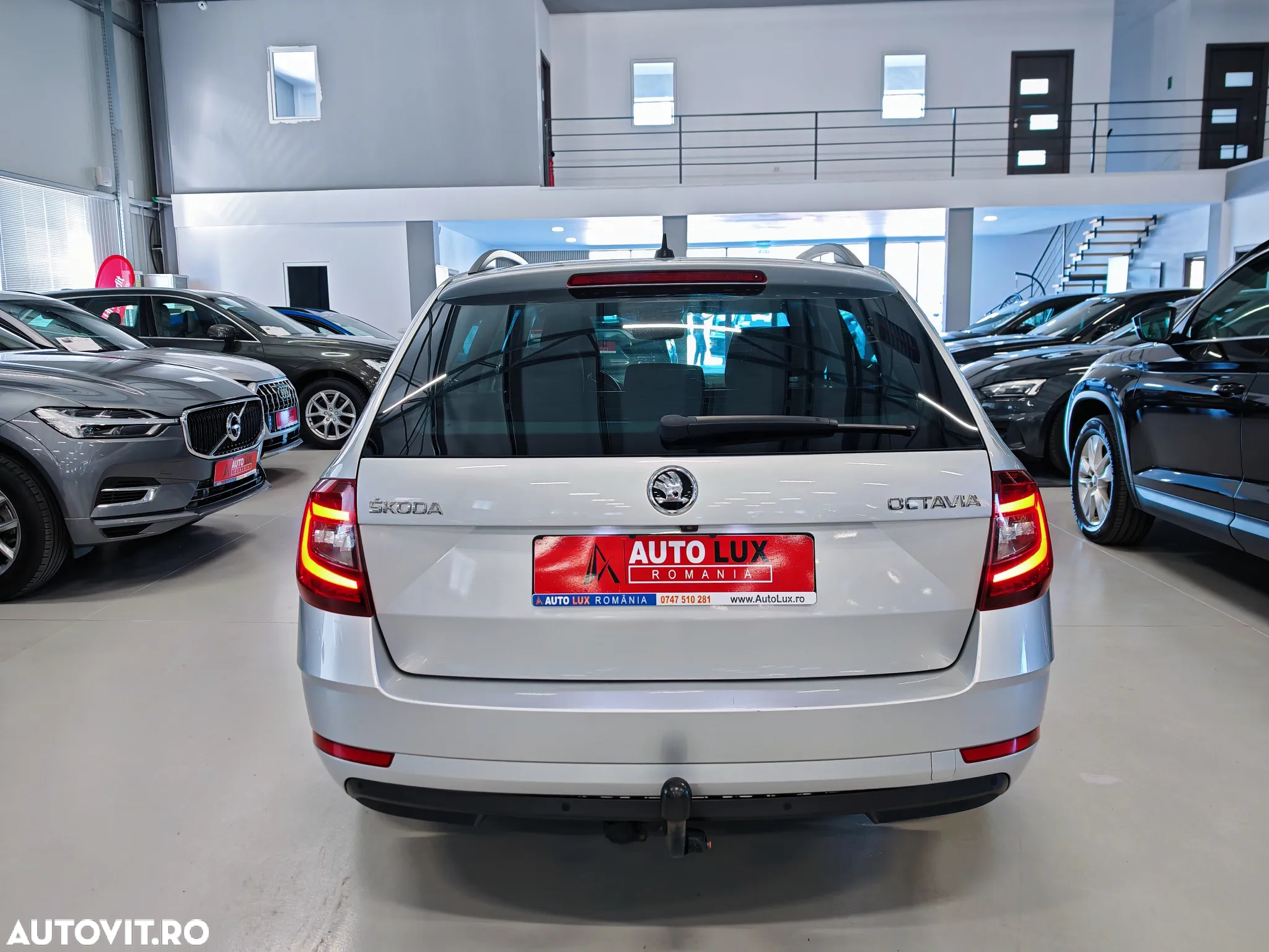 Skoda Octavia Combi Diesel 1.6 TDI DSG Ambition - 28
