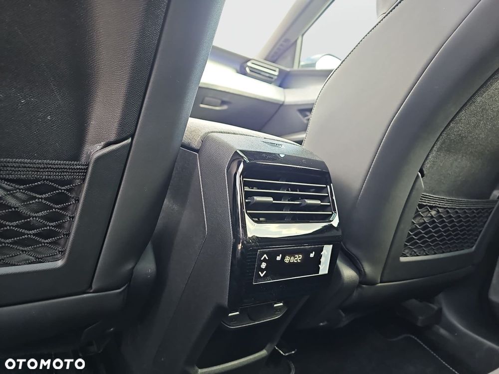 Peugeot 5008 1.2 PureTech mHEV GT S&S e-DCS6 - 15