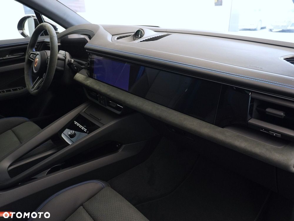 Porsche Macan GTS 100kWh - 35