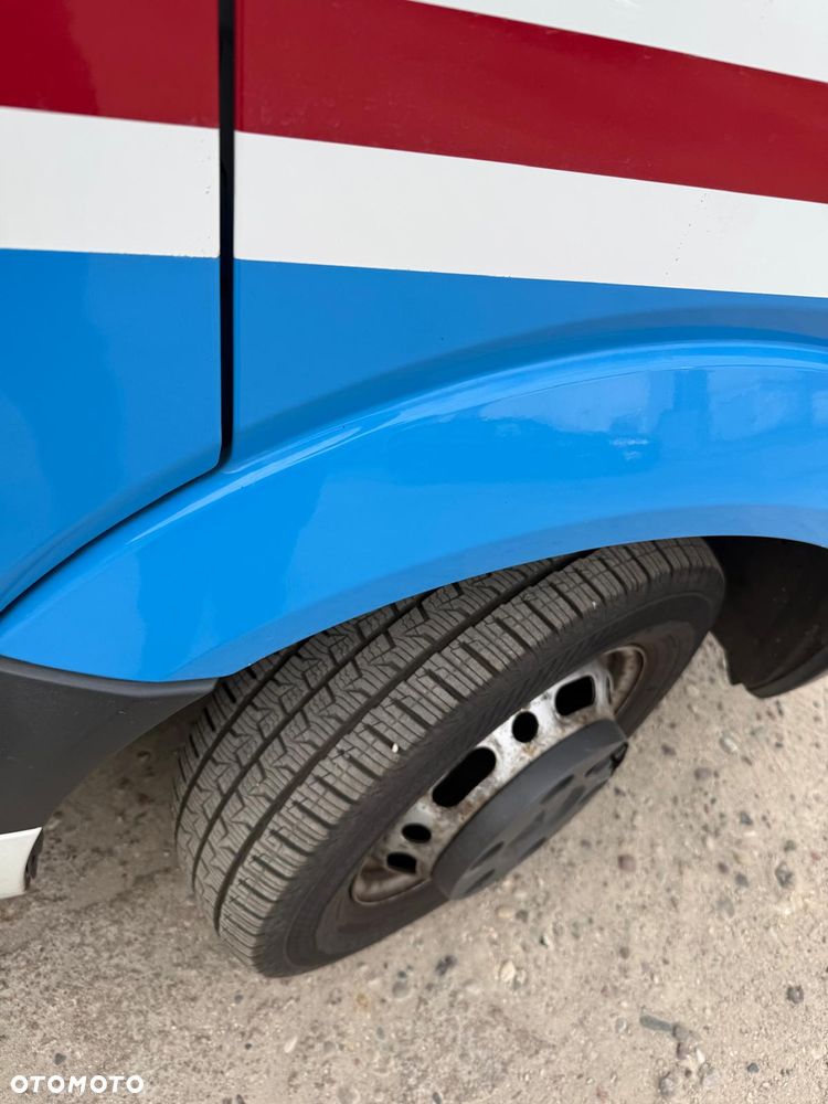 Mercedes-Benz Sprinter - 3