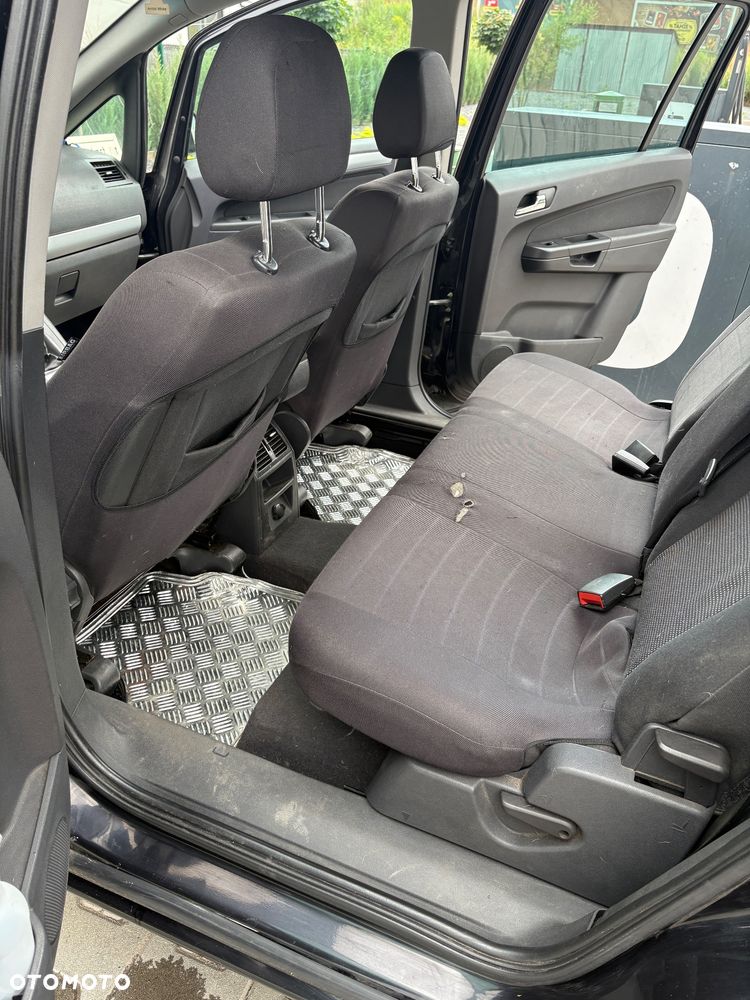Opel Zafira 1.9 CDTI - 14
