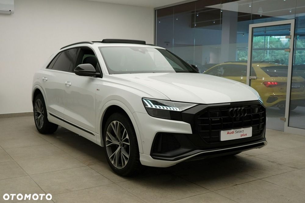 Audi Q8 - 6