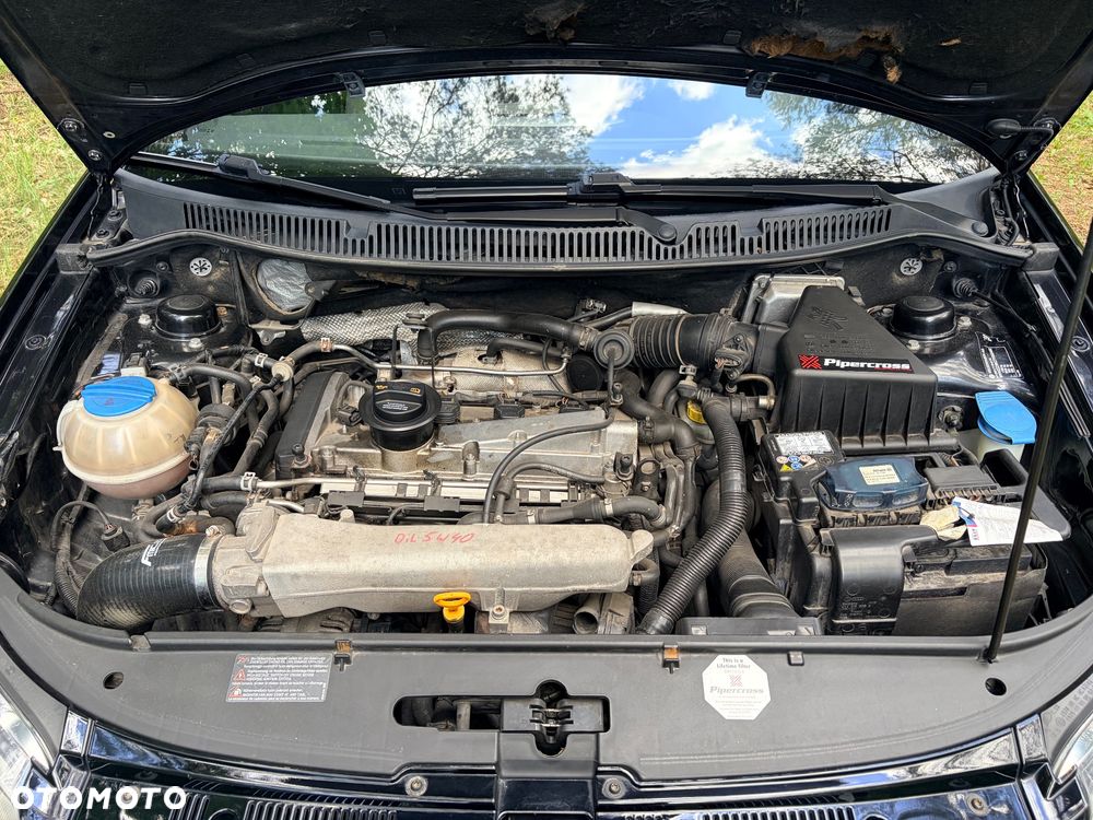 Volkswagen Polo 1.8T GTI - 14