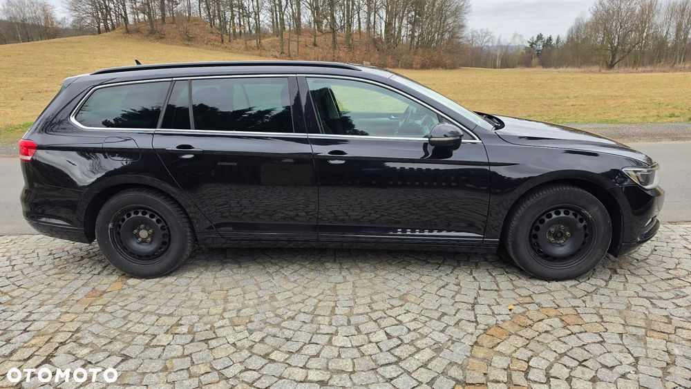 Volkswagen Passat - 8
