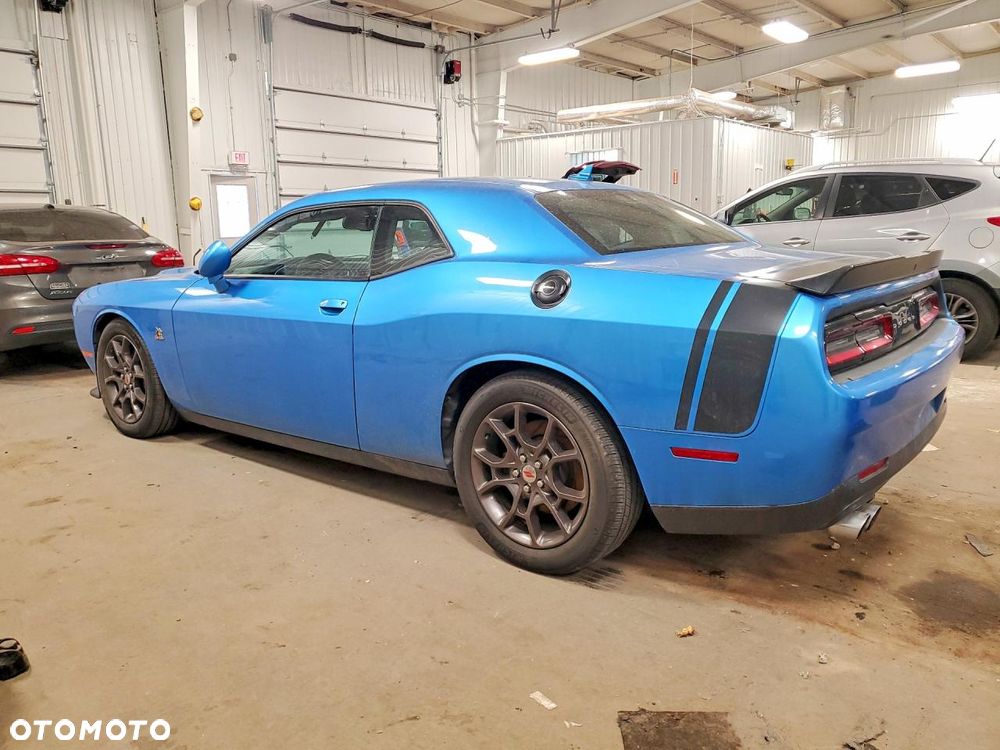 Dodge Challenger - 3