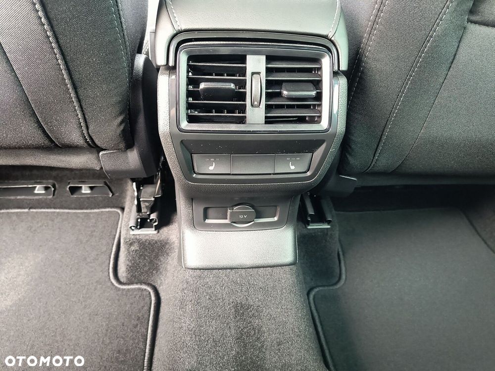 Skoda Karoq 2.0 TSI 4x4 Sportline DSG - 36