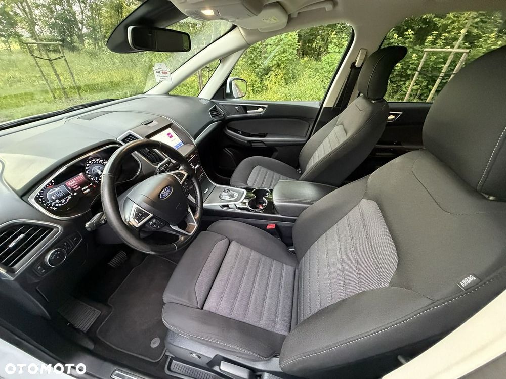 Ford Galaxy - 20