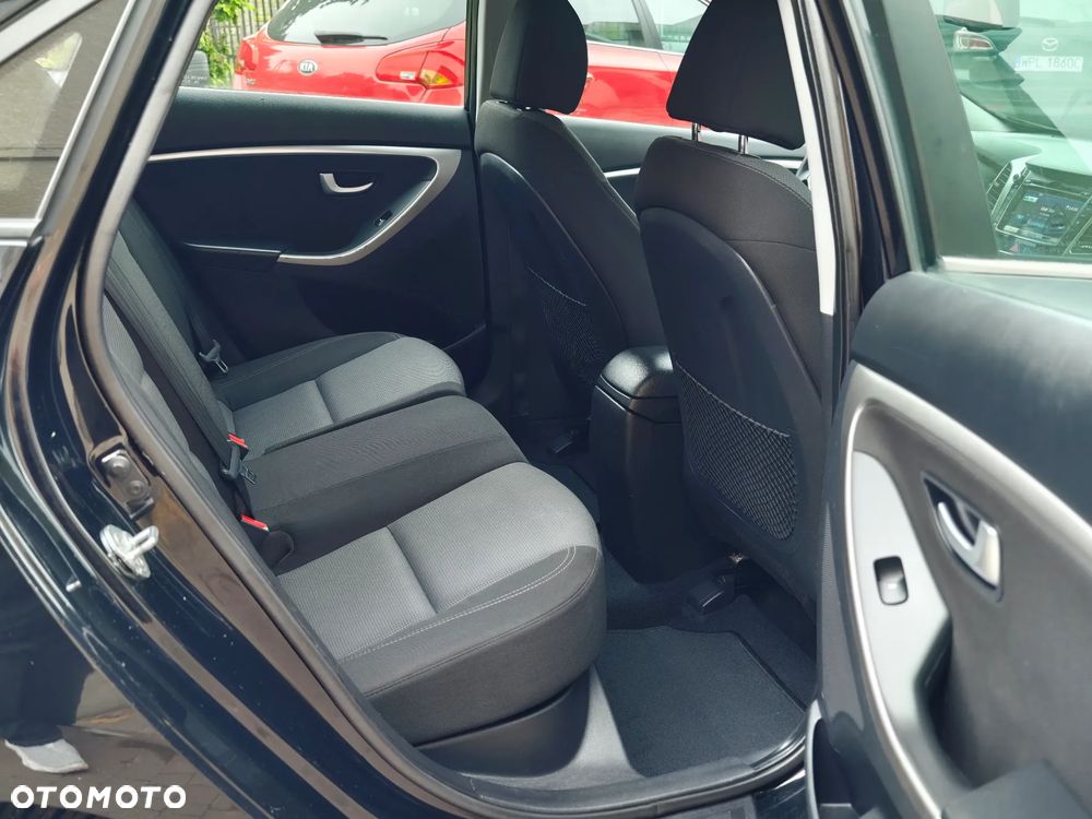 Hyundai i30 - 16
